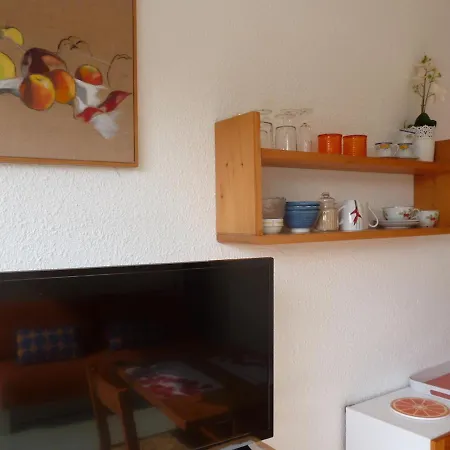 Apartman Lumineux Avec Belle Terrasse Sur Espaces Verts, 100m *