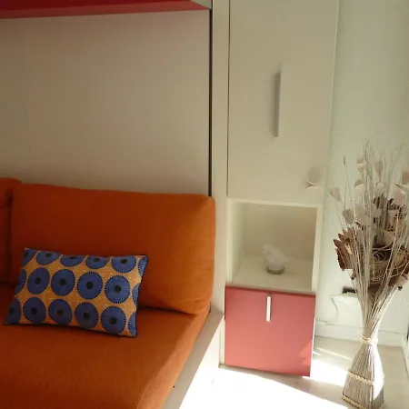 Apartman Lumineux Avec Belle Terrasse Sur Espaces Verts, 100m Carnac